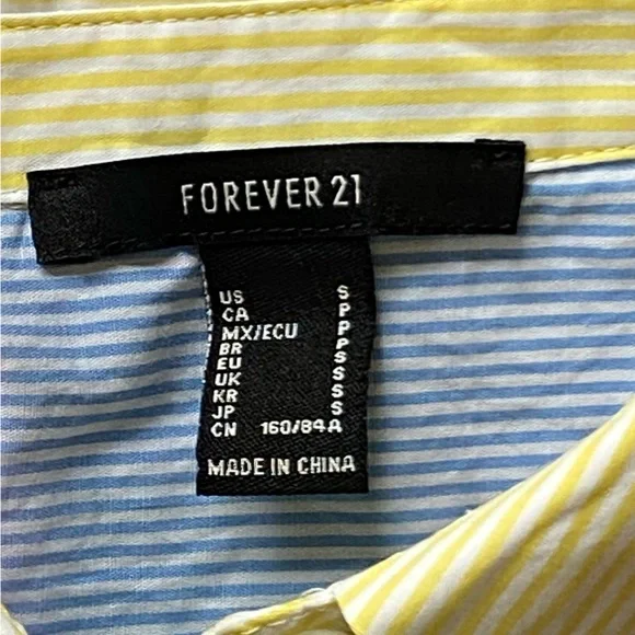 Forever 21 Collared Button Down Top - Picture 3 of 5